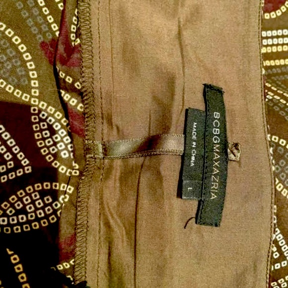 BCBG Halter Top with wooden beads, side zip, sizeL - Picture 4 of 4